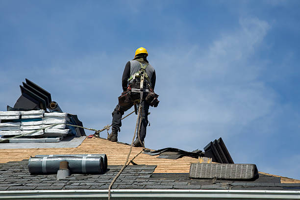 Professional Gutter Installation technician working in Hartwood, VA